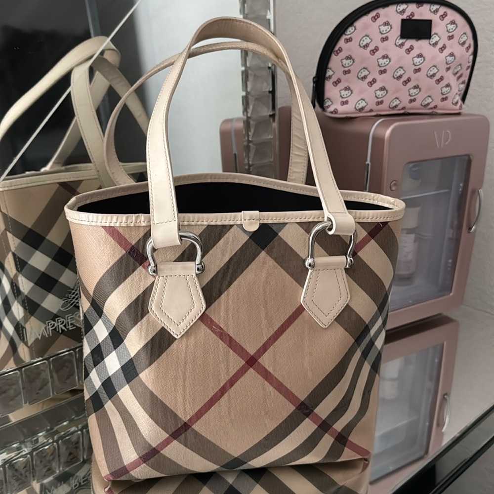 ♥️SOLD♥️BURBERRY Nova Check Tote 100% AUTHENTIC - Picture 1 of 12
